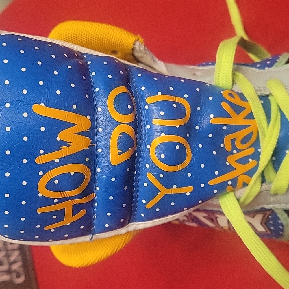 *RARE* Colorful Betty Boop Toon High-Top Sneakers - Picture 6 of 11